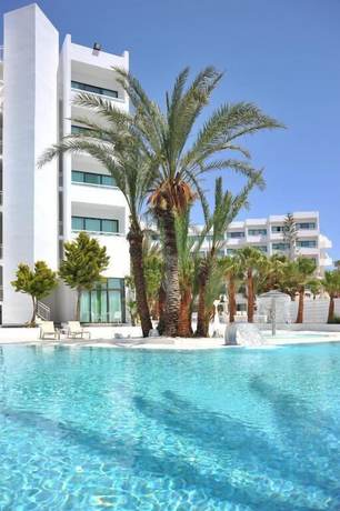 Imagen de la piscina del Hotel Margadina Lounge. Foto 16