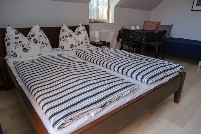 Imagen de la habitación del Hotel Margar&eacute;ta Panzi&oacute;. Foto 2