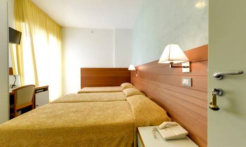 Imagen de la habitación del Hotel Margareth. Foto 6