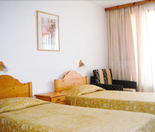 Imagen de la habitación del Hotel Margarita. Foto 9