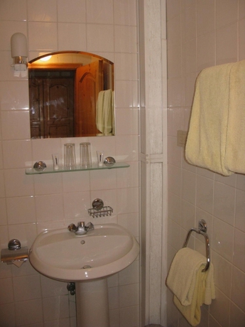 Imagen de la habitación del Hotel Margarita. Foto 14