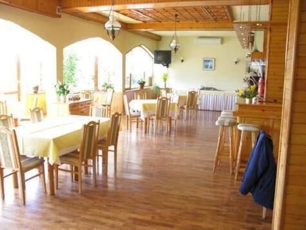 Imagen del bar/restaurante del Hotel Margarita. Foto 8
