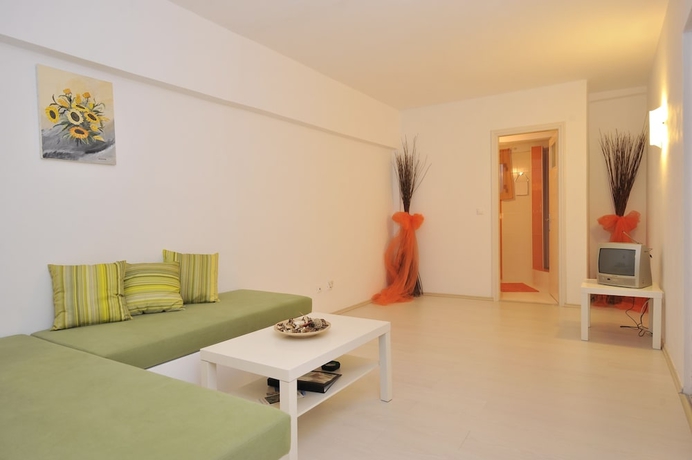 Imagen de la habitación del Hotel Margarita Studios Ambelas. Foto 15