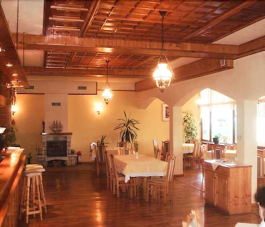 Imagen del bar/restaurante del Hotel Margarita, Trakata. Foto 3