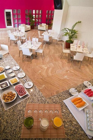 Imagen del bar/restaurante del Hotel Margaritas Cancun. Foto 6