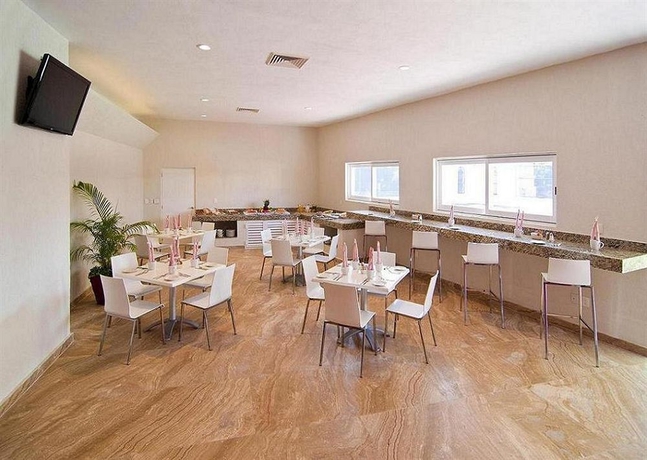 Imagen del bar/restaurante del Hotel Margaritas Cancun. Foto 7