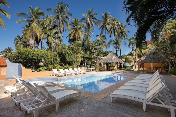 Imagen de la piscina del Hotel Margaritas. Foto 12