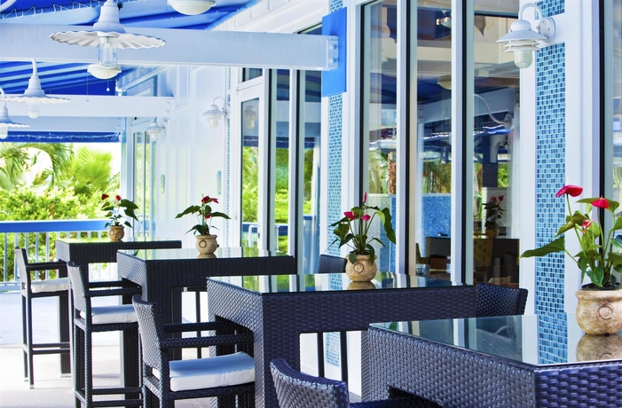 Imagen del bar/restaurante del Hotel Margaritaville Beach House Key West. Foto 8