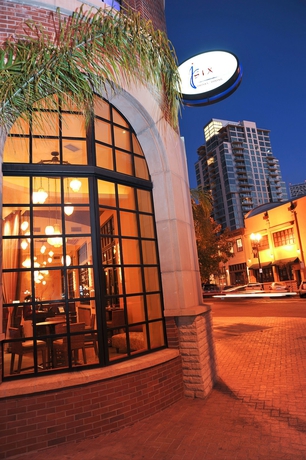 Imagen de los exteriores del Hotel Margaritaville San Diego Gaslamp Quarter. Foto 13