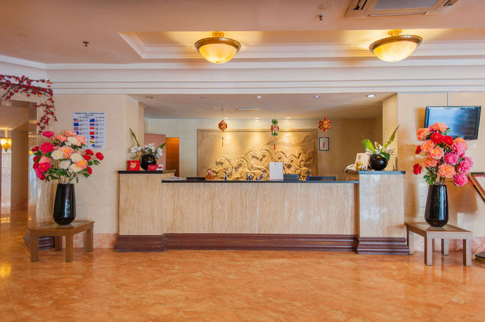Imagen de la piscina del Hotel Margherita Plaza. Foto 16