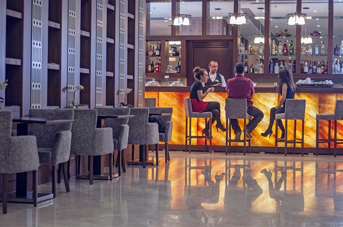 Imagen del bar/restaurante del Hotel Margi. Foto 4