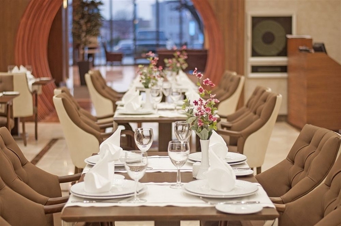 Imagen del bar/restaurante del Hotel Margi. Foto 5