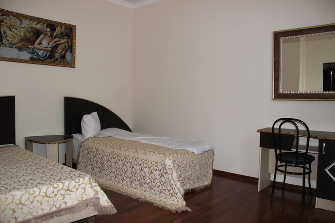 Imagen de la habitación del Hotel Margo. Foto 15