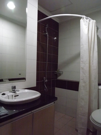 Imagen de la habitación del Hotel Margonda Residence III. Foto 3