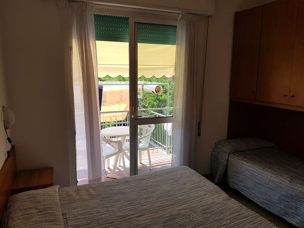 Imagen de la habitación del Hotel Margot, Lido Di Camaiore. Foto 15