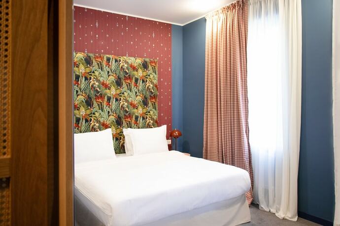 Imagen de la habitación del Hotel Margot Sololaki. Foto 15