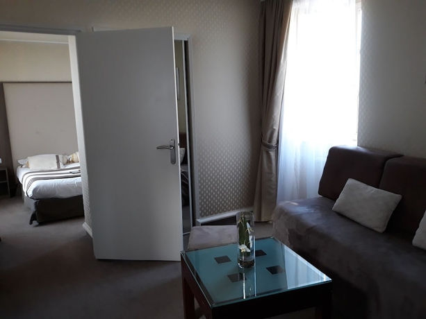 Imagen de la habitación del Hotel Marguerite, DINAN. Foto 5