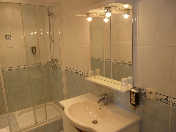 Imagen general del Hotel Marguerite, ORLEANS. Foto 2