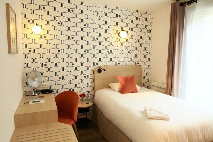 Imagen de la habitación del Hotel Marguerite d\'Anjou. Foto 18
