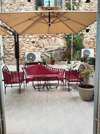 Imagen de los exteriores del Hotel Marhaba Beb Bhar Tunis. Foto 11