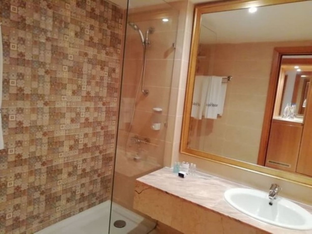 Imagen de la habitación del Hotel Marhaba Palace. Foto 13