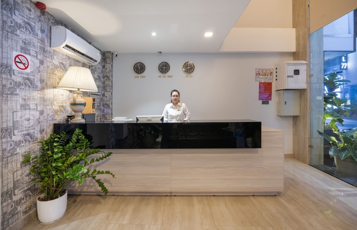 Imagen de los interiores del Hotel Mari By Connek. Foto 19