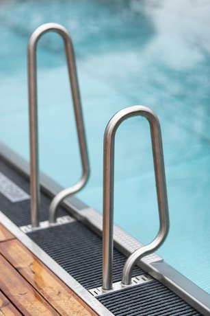 Imagen de la piscina del Hotel Mari Pop. Foto 19