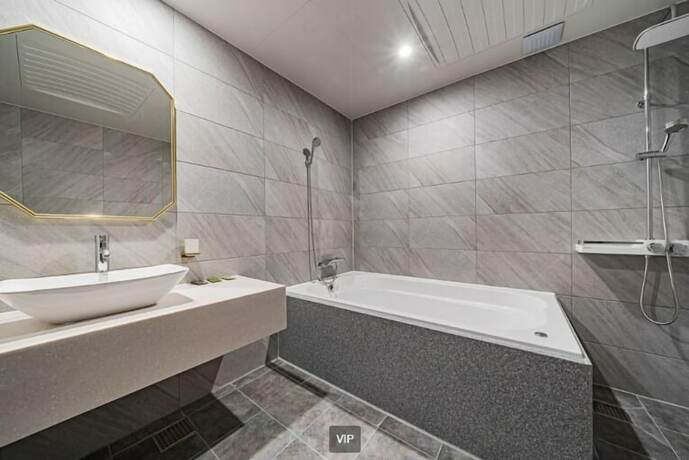 Imagen general del Hotel Mari, Wabu-eup. Foto 2