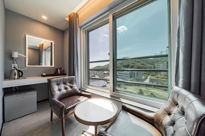 Imagen de la habitación del Hotel Mari, Wabu-eup. Foto 14