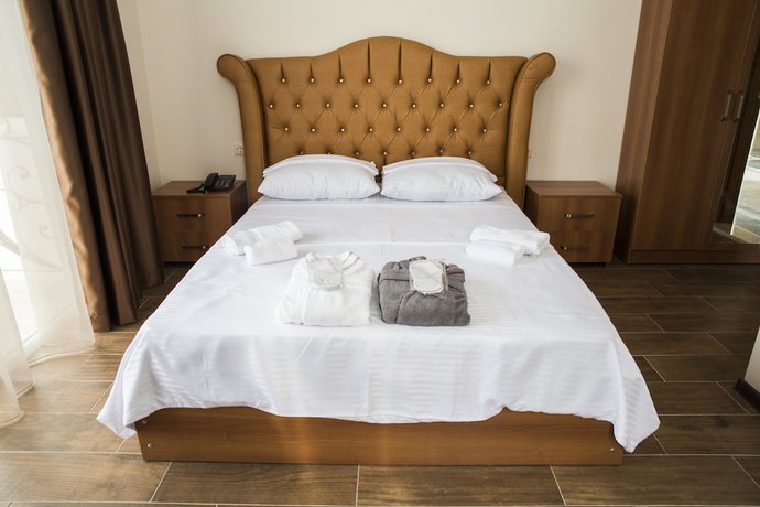 Imagen de la habitación del Hotel Maria, Batumi. Foto 15