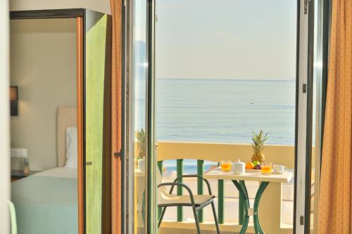 Imagen general del Hotel Maria Beach. Foto 5