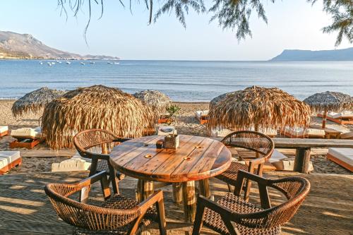 Imagen general del Hotel Maria Beach. Foto 7