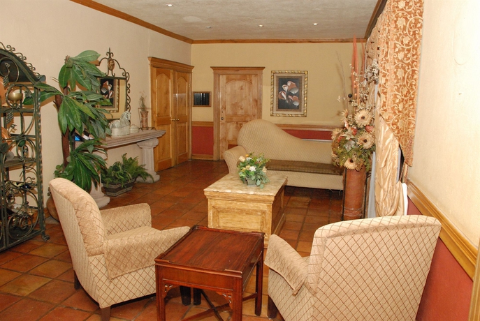 Imagen de los interiores del Hotel Maria Bonita Business and Suites. Foto 13