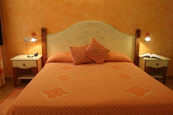 Imagen general del Hotel Maria Caderina Green Village. Foto 6