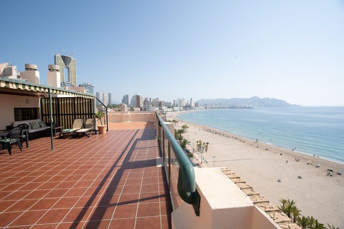 Imagen de la habitación del Hotel Maria Cristina Beach. Foto 11