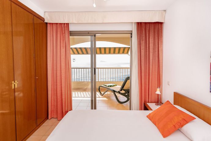 Imagen de la habitación del Hotel Maria Cristina Beach. Foto 12