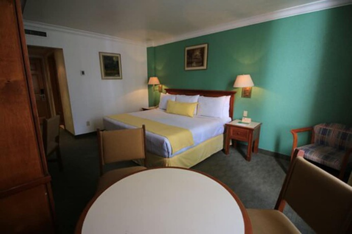 Imagen de la habitación del Hotel Maria Cristina, Ciudad de M&eacute;xico. Foto 12