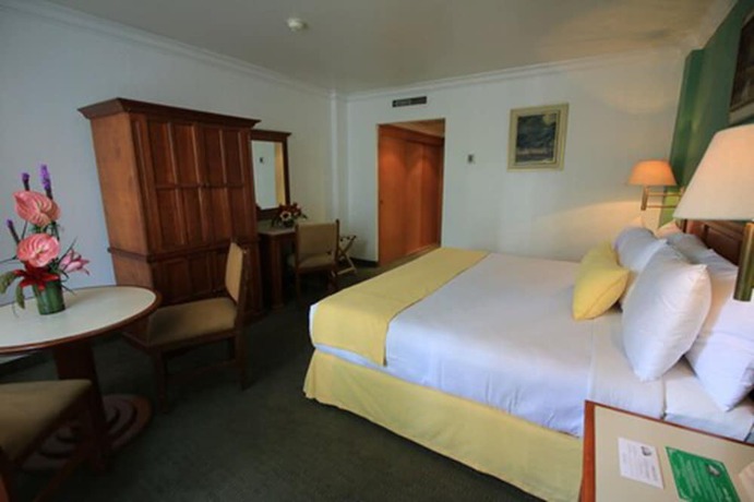 Imagen de la habitación del Hotel Maria Cristina, Ciudad de M&eacute;xico. Foto 14