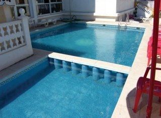 Imagen de la piscina del Hotel Maria Cristina, Peñíscola. Foto 5
