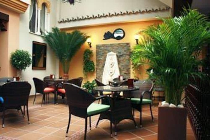 Imagen del bar/restaurante del Hotel Maria Cristina, Rincón de la Victoria. Foto 7