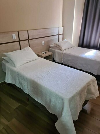 Imagen de la habitación del Hotel Maria Da Fé. Foto 27