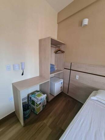 Imagen de la habitación del Hotel Maria Da Fé. Foto 30