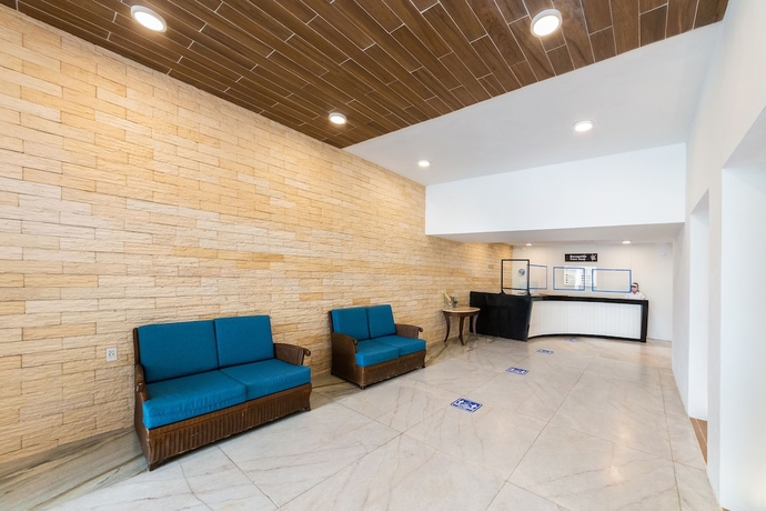 Imagen de los interiores del Hotel Maria Del Carmen Merida. Foto 15