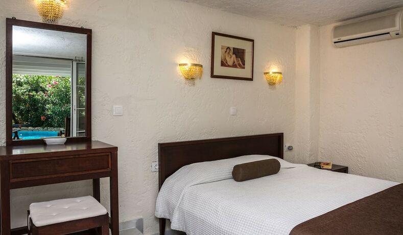 Imagen general del Hotel Maria Elena Villas. Foto 4