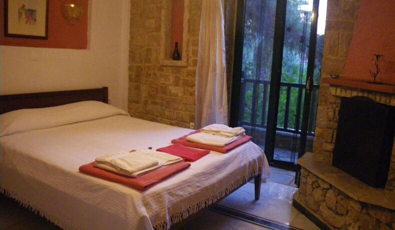 Imagen general del Hotel Maria Elena Villas. Foto 11