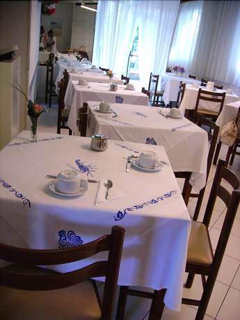 Imagen del bar/restaurante del Hotel Maria Gabriella. Foto 6