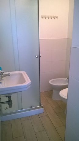 Imagen de la habitación del Hotel Maria Gabriella. Foto 16
