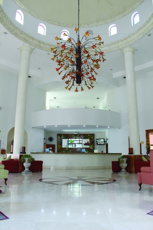 Imagen de los interiores del Hotel Maria Isabel. Foto 18