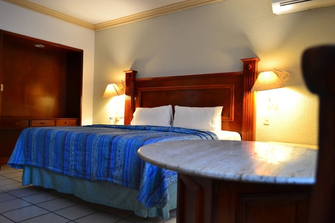 Imagen de la habitación del Hotel Maria Isabel. Foto 9