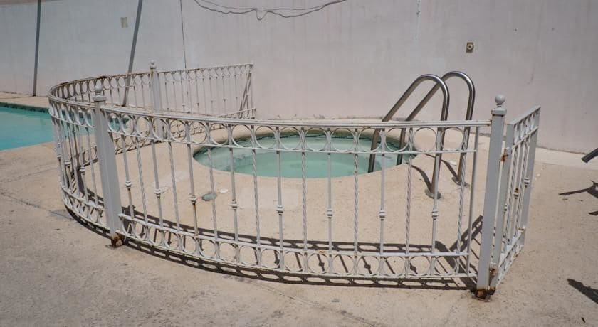 Imagen de la piscina del Hotel Maria Luisa Inn and Suites. Foto 19